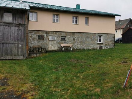 Einfamilienhaus mit Einliegerwohnung im Bayerischen Wald