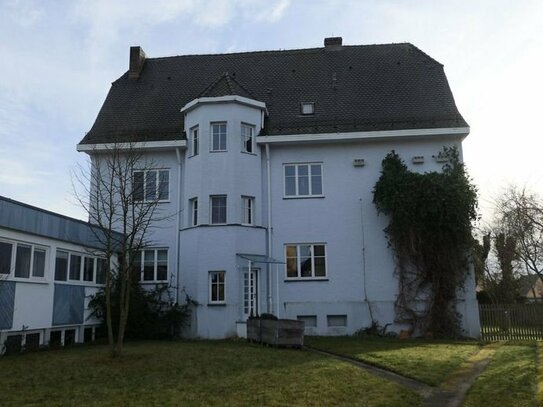 Ihr neues Zuhause - Villa mit Gewerbeeinheit