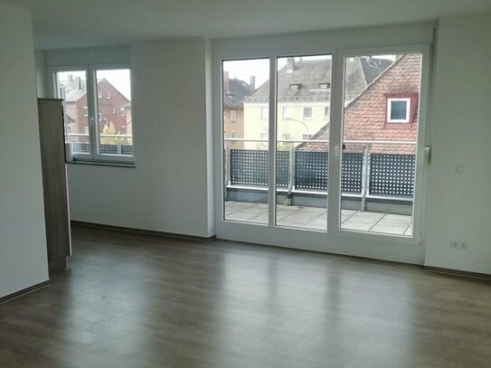 Stilvolle Zweizimmerwohnung mit Balkon und Einbauküche in Bayreuth