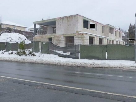 Preisreduziert. Mehrfamilienhaus in Bad Endbach wartet auf Fertigstellung.