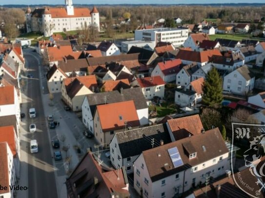 Stadthaus in Höchstädt - zentrale, ruhige Innenstadtlage - mit Garten und Nebengebäude