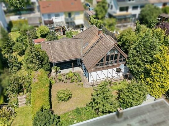 Großzügiger Bungalow in sehr ruhiger Lage in Erlangen-Büchenbach