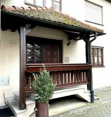 4 Zimmerwohnung mit Balkon und Stellplatz in Repperndorf !