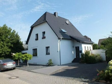 Vermietetes 2 Familienhaus im Topzustand und in bester Lage von Korschenbroich...