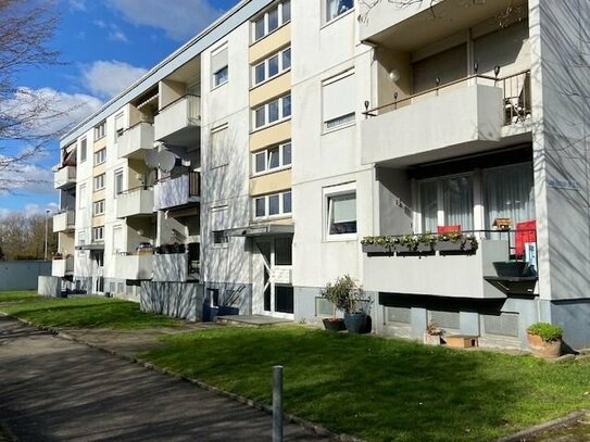 Sichere Rendite: Lang vermietete 3-Zimmer-Wohnung mit Balkon und Garage