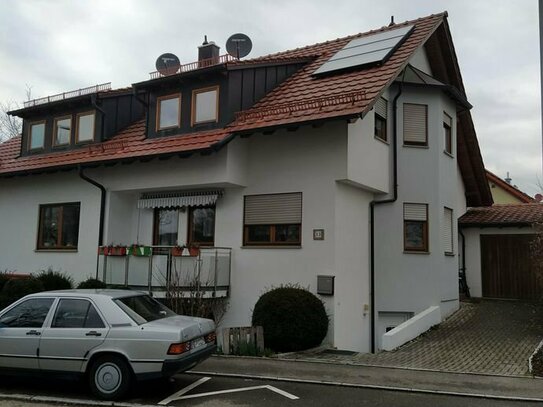 Doppelhaushälfte mit Einliegerwohnung in Gärtringen