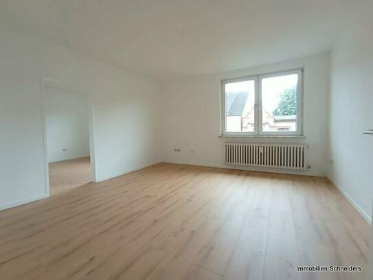 DU-Dellviertel, Fürstenstraße 1 - 3 ZKDB-Wohnung im 3.OG ( DG ) ab August zu mieten ( kein Jobcenter ) !!!