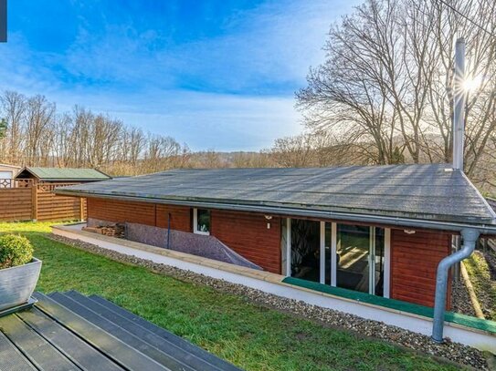 Moderner Bungalow in ruhiger Lage, mit Sauna und Terrasse