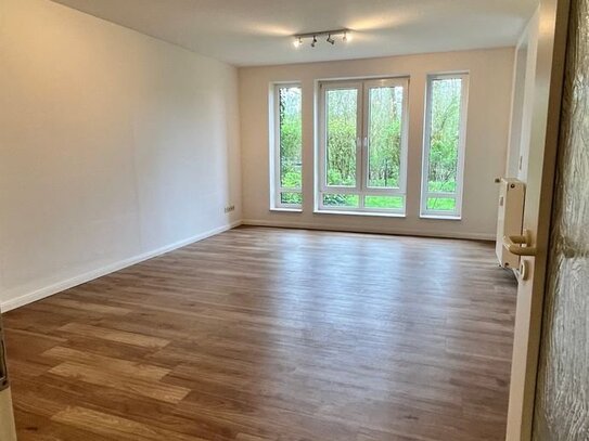 ANFRAGENSTOPP!!! Renovierte 3ZKB Wohnung im EG mit Terasse und Garten sucht Nachmieter per sofort