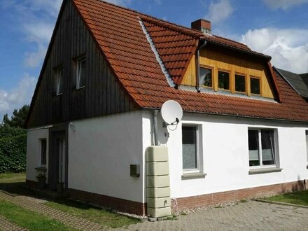 Zweifamilienhaus in Klockenhagen zu verkaufen.