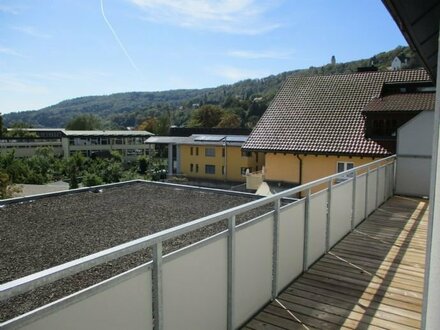 Schöne helle 4 Zimmer Wohnung mit großem Balkon im Sparkassengebäude Stühlingen