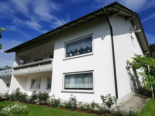 Nh. Regen: Ein-/Zweifamilienhaus in naturnaher Aussichtlage mit herrlichem Garten - ca. 1.100 Grund