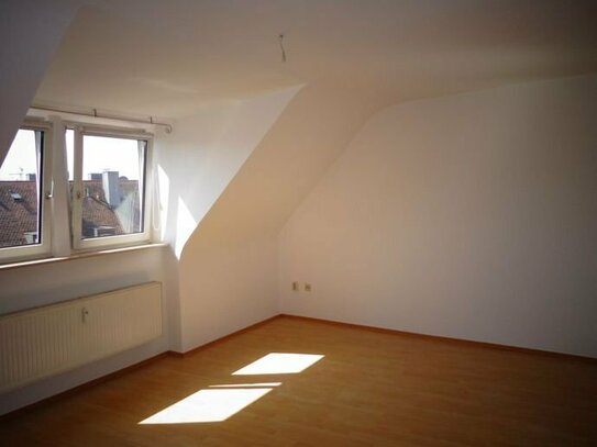 Hübsche 3 Zimmer Dachgeschosswohnung in Nürnberg City