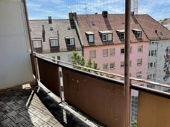 Geräumige 1-Zimmer-Wohnung mit Balkon und kleiner Küchenzeile - Stadtteil Rennweg.