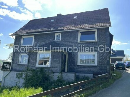 Zweifamilienhaus mit herrlichem Blick in ruhiger Lage von Bad Berleburg-Schwarzenau