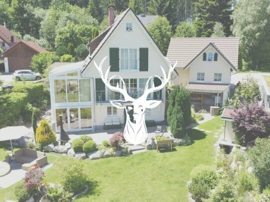 Ihr neues Feriendomizil im Hochschwarzwald - hochwertiges Traumhaus mit bezaubernder Gartenanlage zu verkaufen