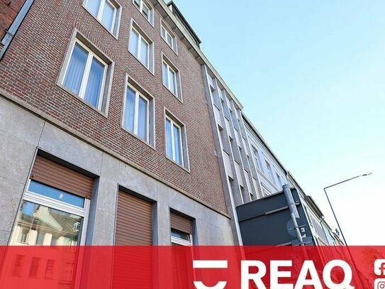 WG-geeignete 2-Zimmer-Wohnung mit Einbauküche und Garage in praktischer Uni-Lage!