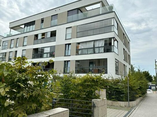 Einziehen und sich wohlfühlen - moderne 3 Zi-Wohnung mit EBK, Wintergarten und Tiefgarage in Riedberg