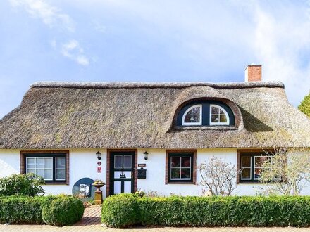 Reetdachkate mit Gästehaus in Nähe zum Nord-Ostsee-Kanal