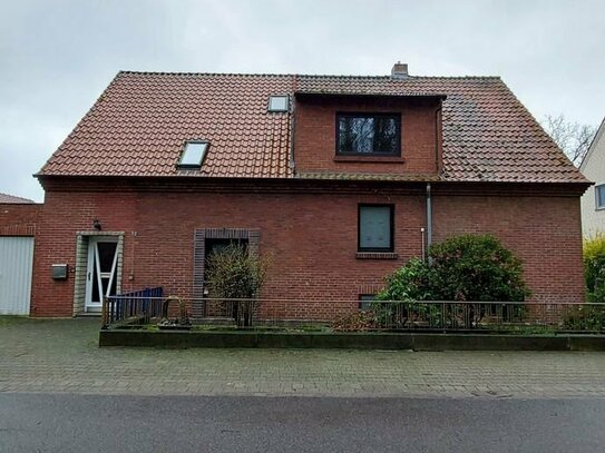 Vermietetes Zweifamilienhaus mit Garage Nähe Bückeburg