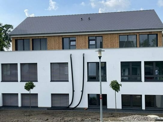 Hennef, Neubau-Erstbezug: Höchster Wohnkomfort in naturnaher Lage