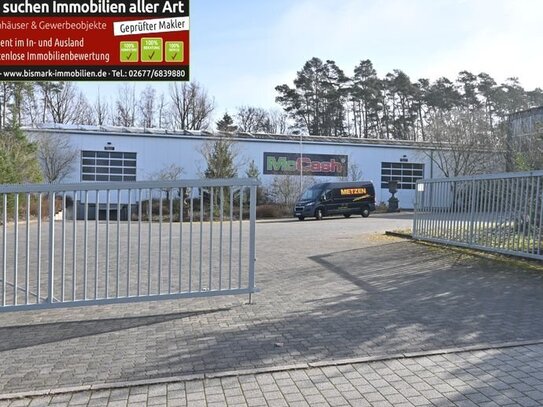 2 Lager & Bürogebäude mit 1.900m² Nutzfläche und 5.700qm Grundstück