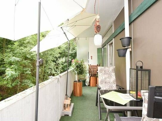 Gepflegte 2-Zimmer-Eigentumswohnung mit Balkon in idyllischer Waldrandlage!