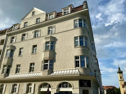 Eckladen Sendling mit großem Schaufenster im Jugendstil