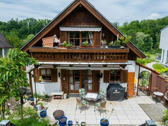 BayerGrund: Bezauberndes Zweifamilienhaus mit Ferienwohnung im schönen Ampertal