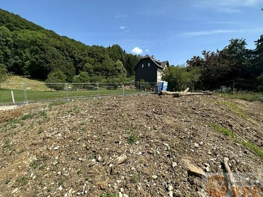 Wunderschöner, ebener, bauvorbereiteter Bauplatz im Eisenbahnerdorf Elm - voll erschlossen