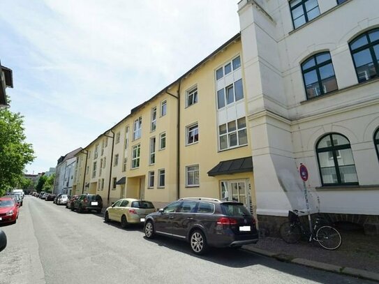 // 3- Raum Wohnung mit Balkon und Stellplatz * vermietet //