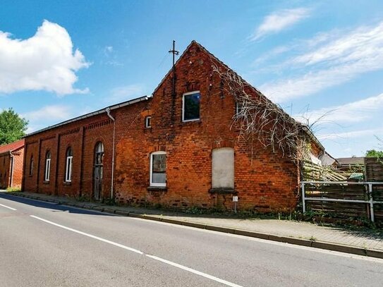 Drei-Seiten-Hofanlage in der Prignitz - leerstehend