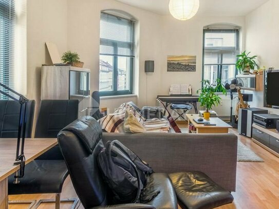 Traumhafte Lage im schönen Dresden- 2-Zimmer-Wohnung mit Kellerabteil und Aufzug