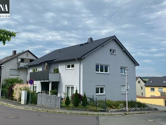 Modernes, neuwertiges Mehrfamilien- / Mehrgenerationenhaus mit 3 Wohnungen in beliebter Lage von Bayreuth