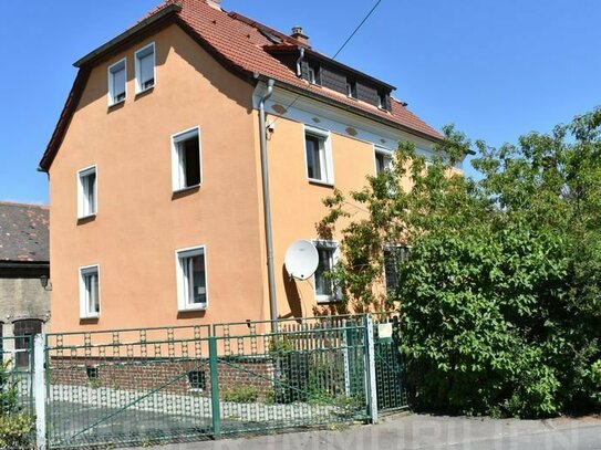 Ein-/ Zweifamilienhaus mit großer Scheue in ruhiger ländlicher Lage