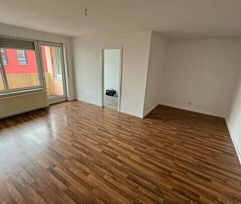 Sehr schöne 3-R-Wohnung im 1.OG ca.71,99 m2 in MD- Sudenburg mit BLK. zu vermieten .