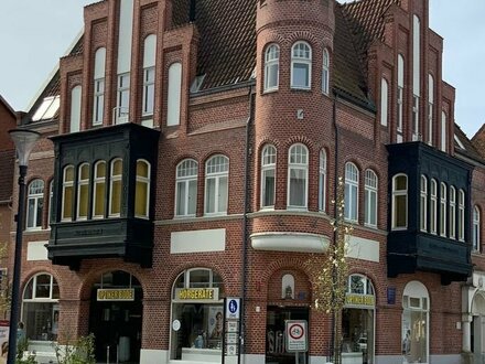 Jede Menge Platz mitten in der Innenstadt mit riesiger Dachterrasse!