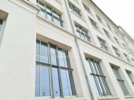 Viel Transparenz, viel Höhe, viel Fenster - viel LOFT