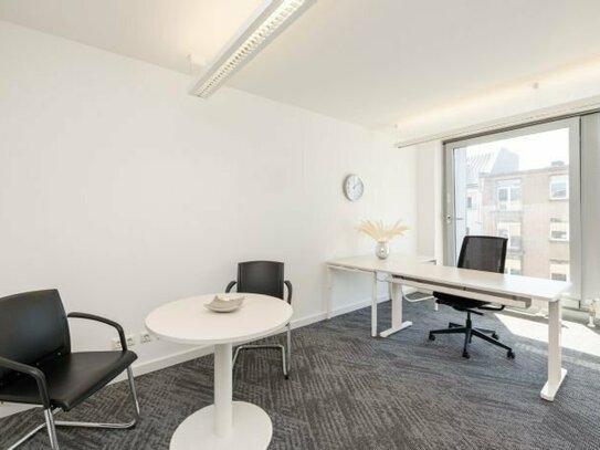 Privater Büroraum ganz auf Ihre individuellen Unternehmensbedürfnisse angepasst in Regus Doernberg
