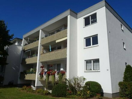 Möbliertes Ein-Zimmer-Appartement (li.) im Souterrain - Herzogenaurach-Nord