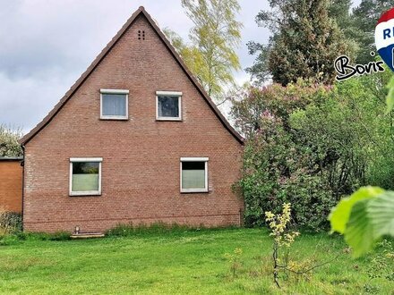 OHNE KÄUFERPROVISION: Einfamilienhaus mit XL-Garten und Nebengebäude