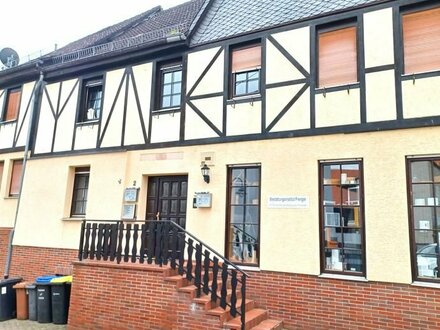 PREISREDUZIERUNG! Mehrfamilienhaus mit Büro/Laden in Waldböckelheim zu verkaufen