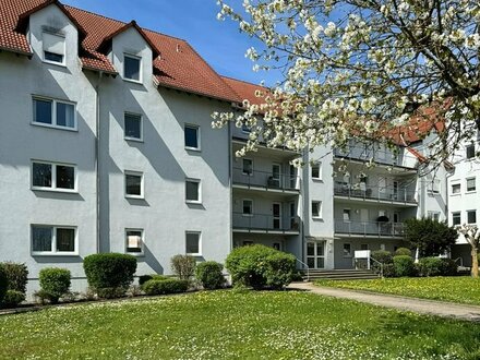 Schöne 3 Zimmer Eigentumswohnung mit Balkon, Stellplatz