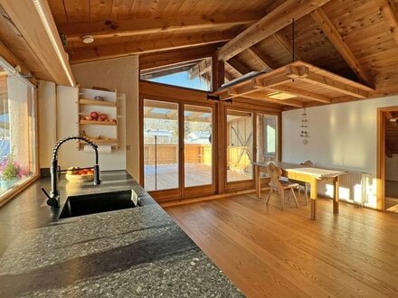 Charmantes Haus mit Bergblick & großzügiger Dachterrasse in Garmisch-Partenkirchen