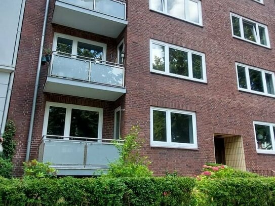 3-Zimmer-Wohnung mit Balkon und Einbauküche