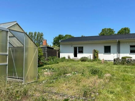 FRÜHLINGSAKTION: Barrierearmer Bungalow mit Garten und Carport in Hanshagen