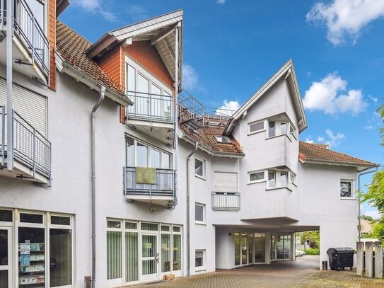 Lichtdurchflutete Wohnung mit einem eigenen Stellplatz in Staufenberg