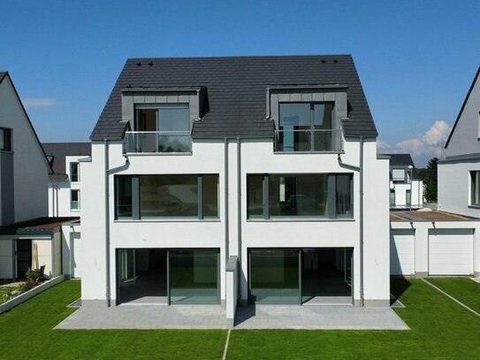Erstbezug: Hochwertiges Architekten - Einfamilienhaus 6-Zimmer mit EBK in Bad Homburg KFW 55