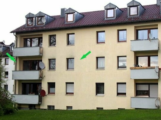 Attraktive sonnige 3-Zimmer Wohnung mit Balkon, PKW-Garage, in Regen OT Bürgerholz.