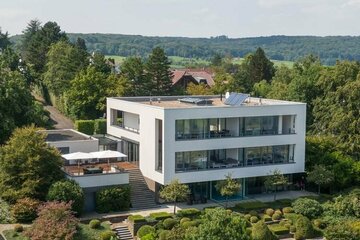 Exklusive Villa mit ca. 833m² WFL, Panoramablick und luxuriöser Ausstattung, Grundstück 4.155m²